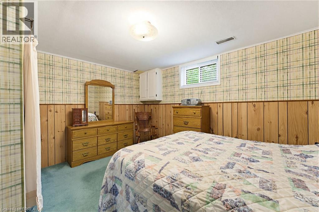 28 RIDGEWOOD Drive - 27