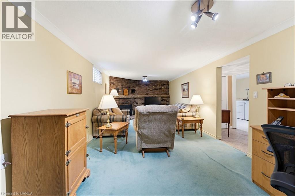 28 RIDGEWOOD Drive - 21