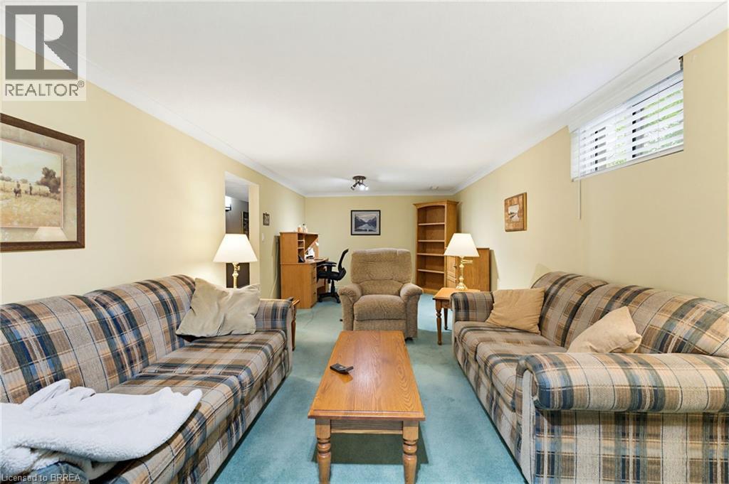 28 RIDGEWOOD Drive, Brantford, Ontario, N3R1A3 — Photo 7