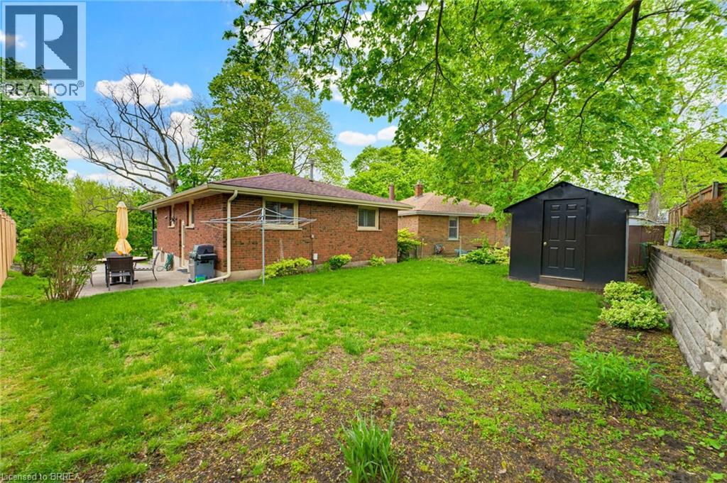 28 RIDGEWOOD Drive, Brantford, Ontario, N3R1A3 — Photo 10