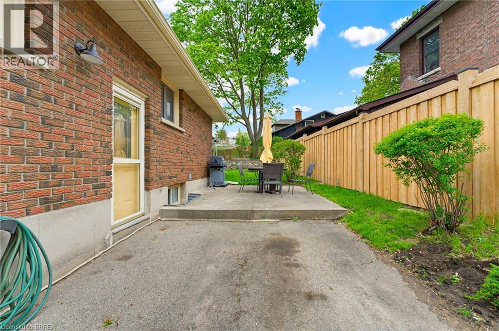 28 RIDGEWOOD Drive, Brantford, Ontario, N3R1A3 — Photo 34