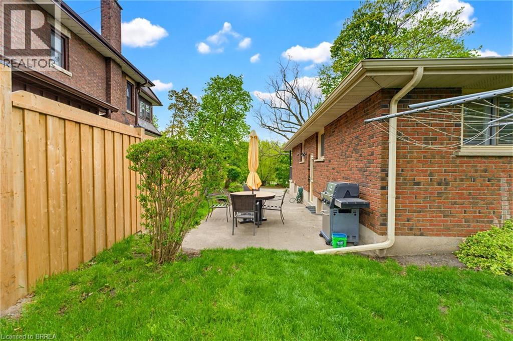 28 RIDGEWOOD Drive - 38