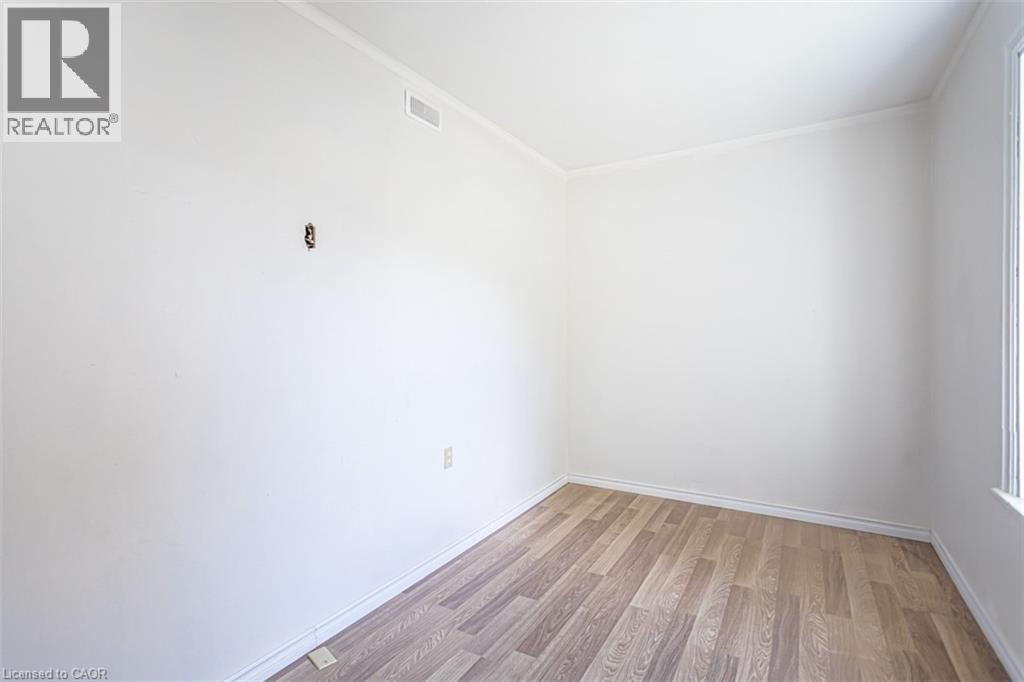 2712 UPPER JAMES Street - 20
