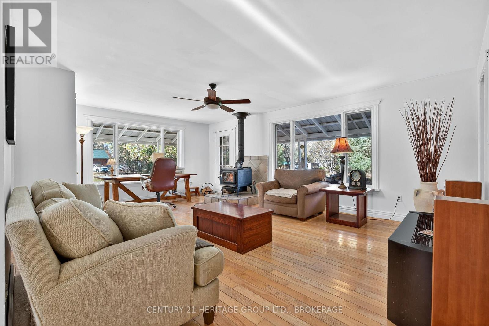 13 WILLIAM STREET - 13