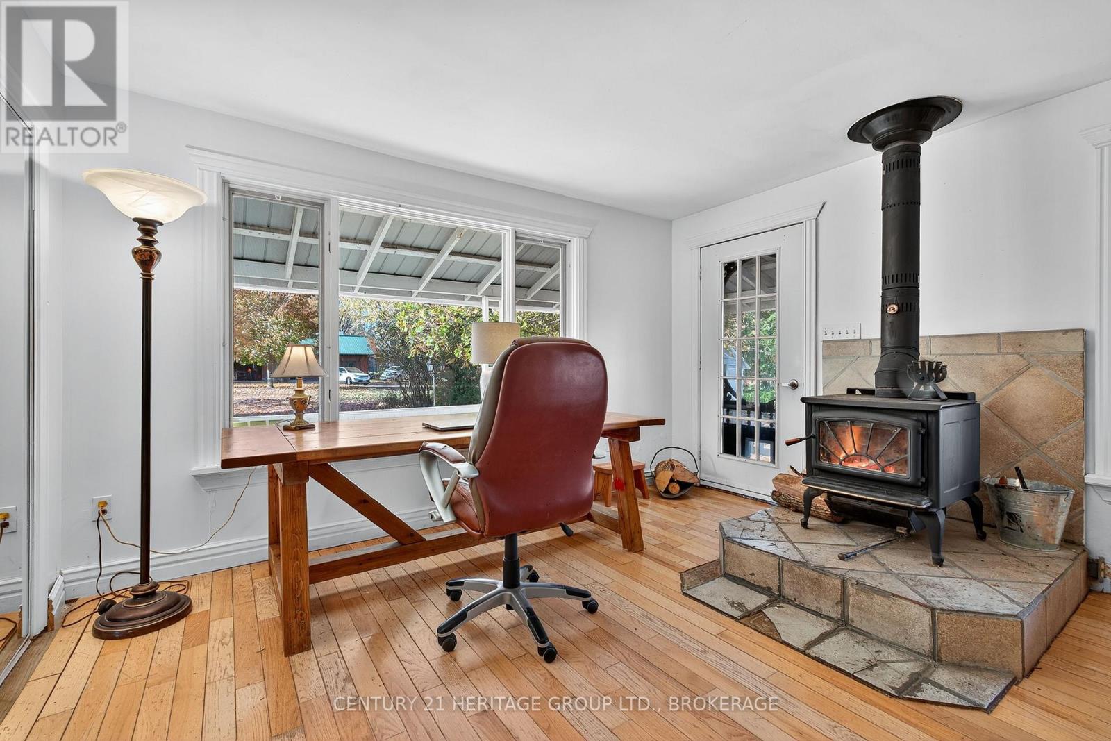 13 WILLIAM STREET - 16