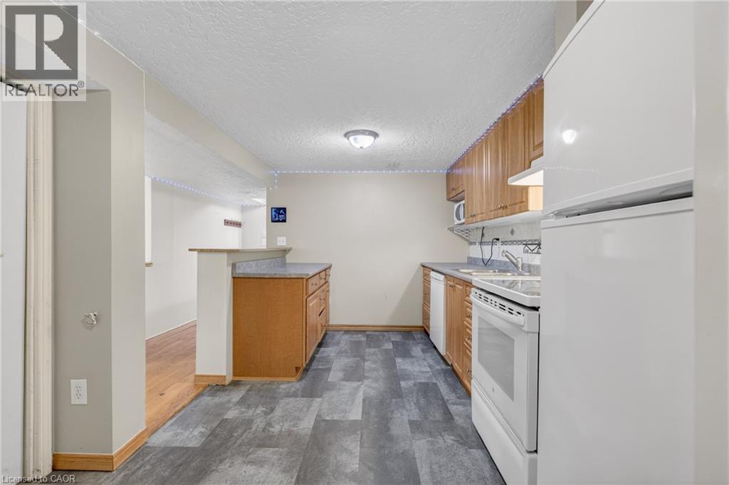 270 MAUSSER Avenue - 31