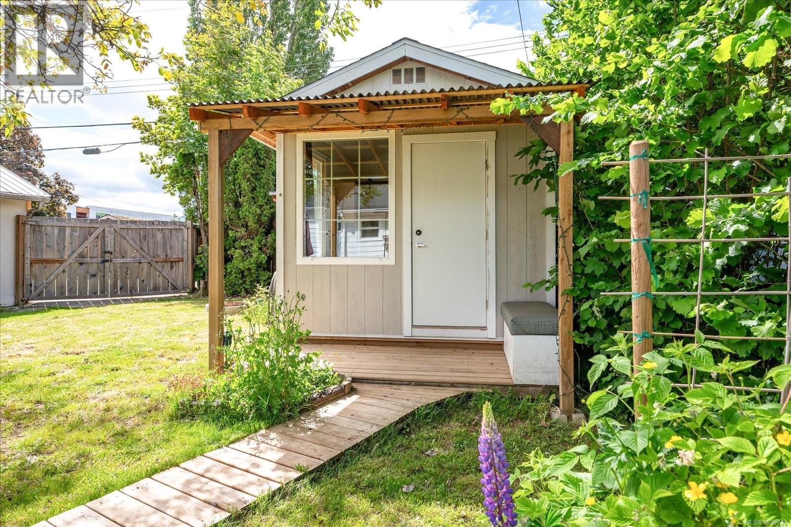 4036 10th Ave - 35