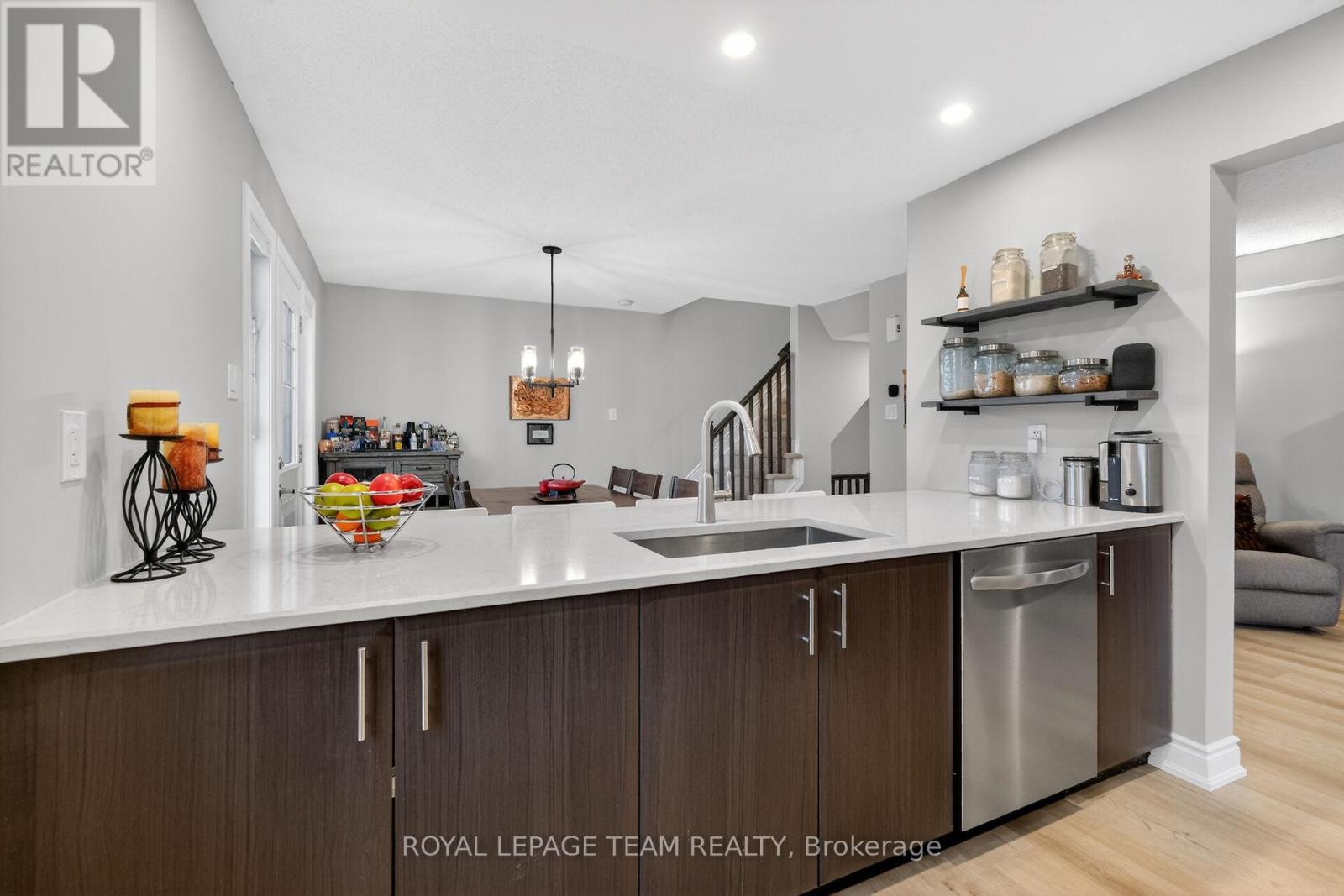 216 CAYMAN ROAD - 27