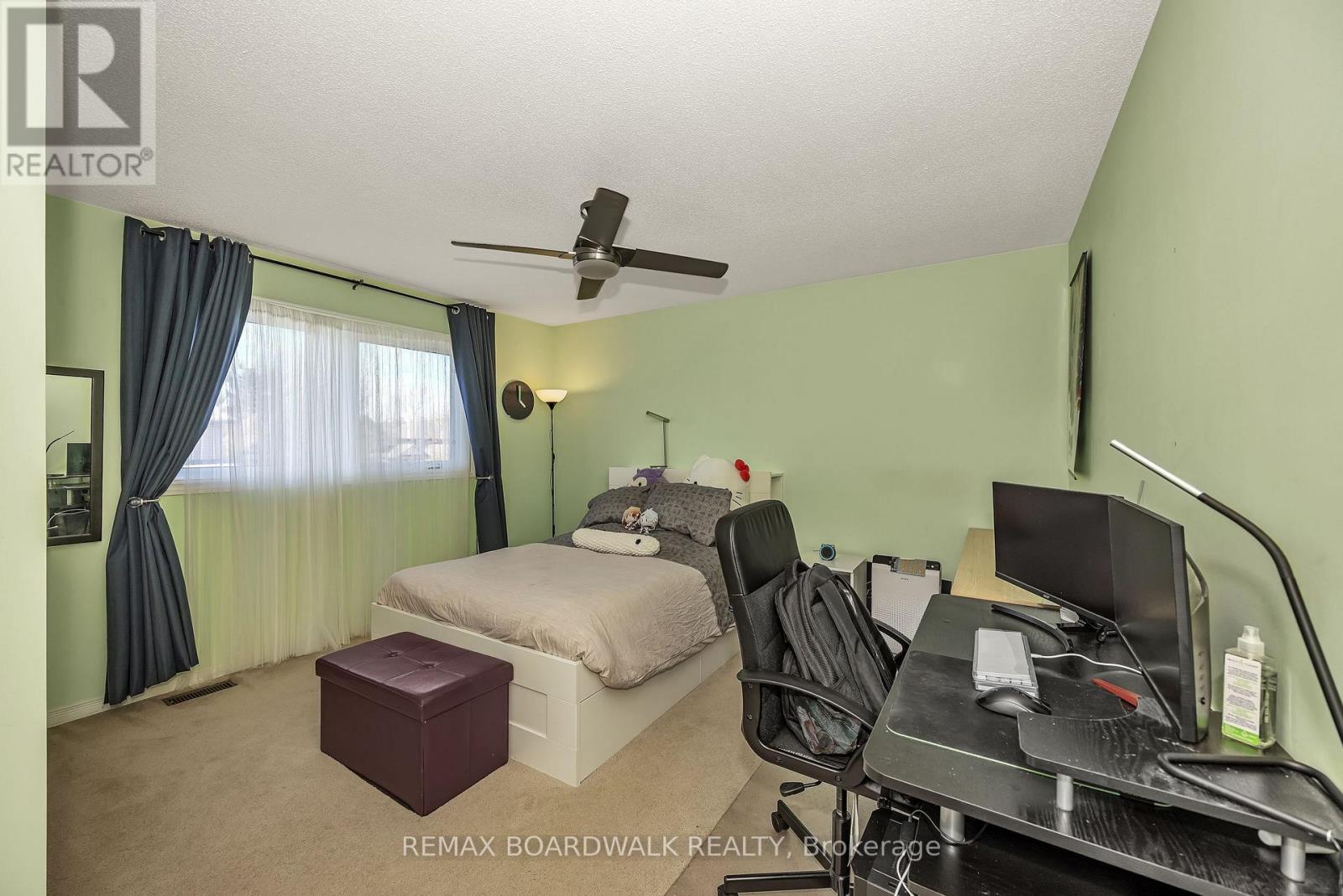102 MOSSWOOD COURT - 31