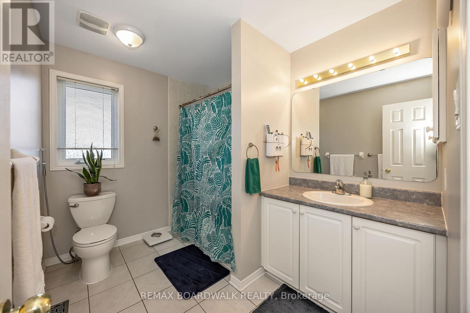 102 MOSSWOOD COURT - 33