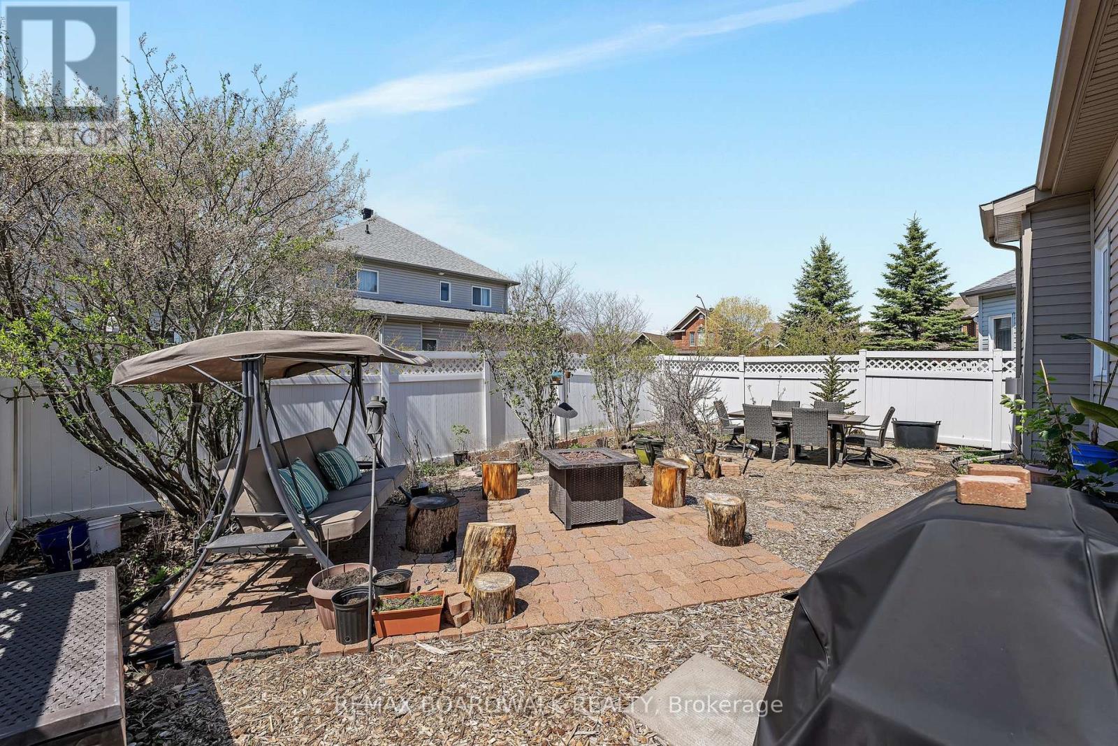 102 MOSSWOOD COURT - 42
