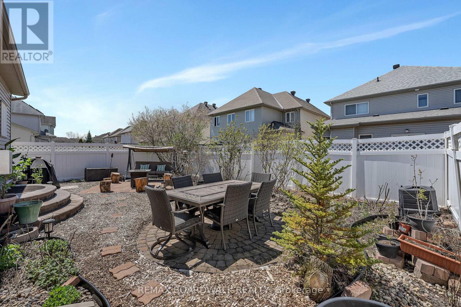 102 MOSSWOOD COURT - 43