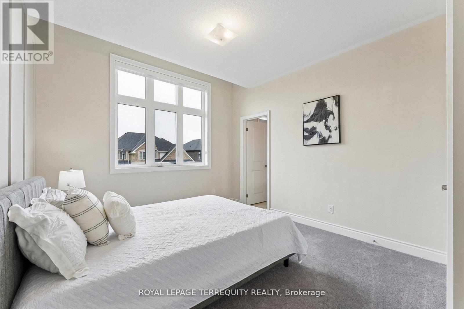 7 BALLANVIEW COURT - 31