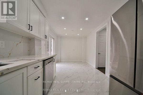 20 MOZART CRESCENT - 10