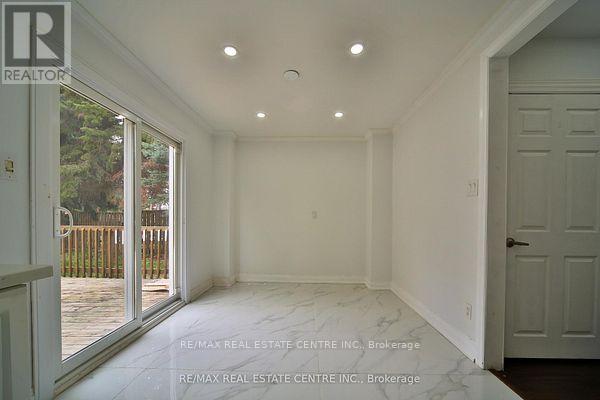 20 MOZART CRESCENT - 12