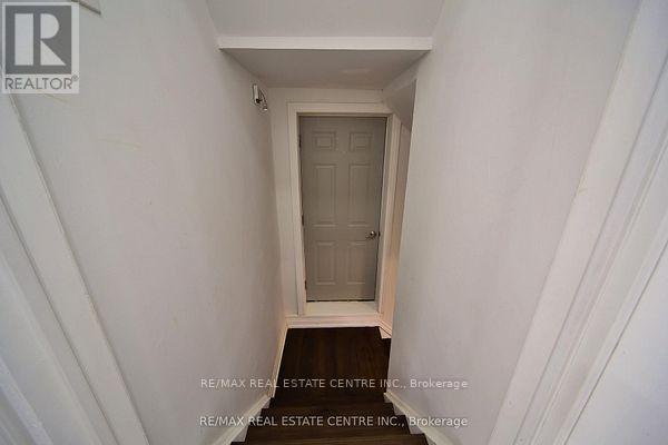 20 MOZART CRESCENT - 25
