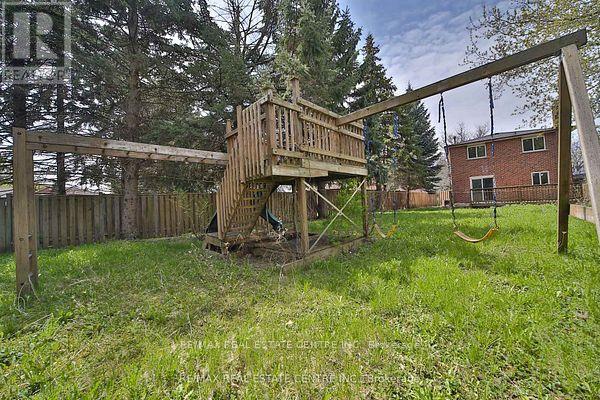 20 MOZART CRESCENT - 33