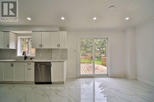20 MOZART CRESCENT - 11