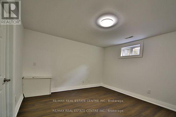 20 MOZART CRESCENT - 29