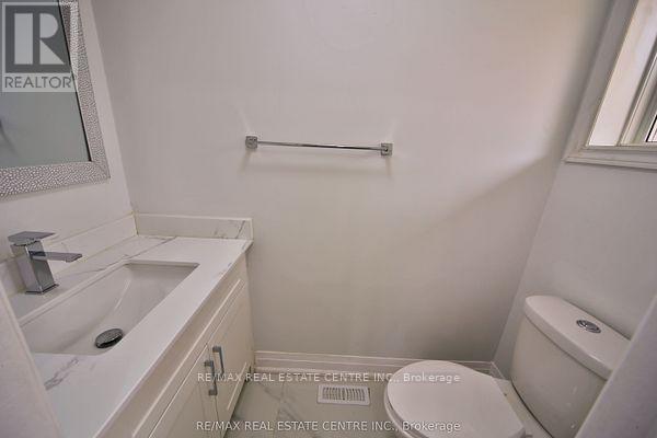 20 MOZART CRESCENT - 13