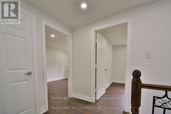 20 MOZART CRESCENT - 18