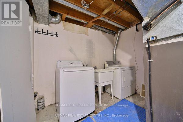 20 MOZART CRESCENT - 30