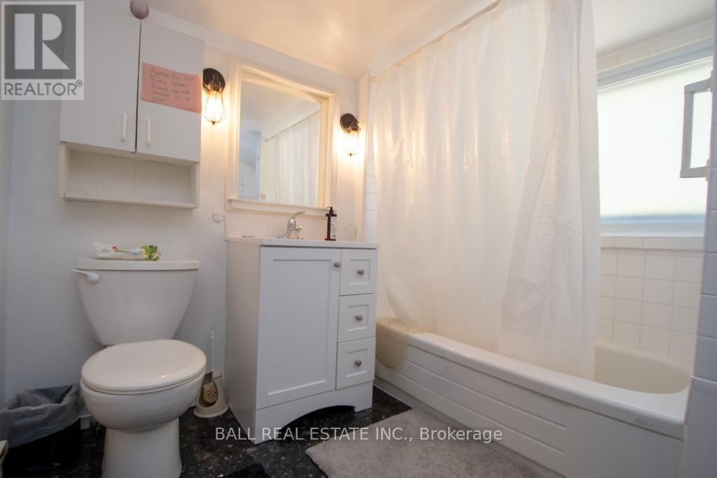 2077 WHITE LAKE ROAD W - 27