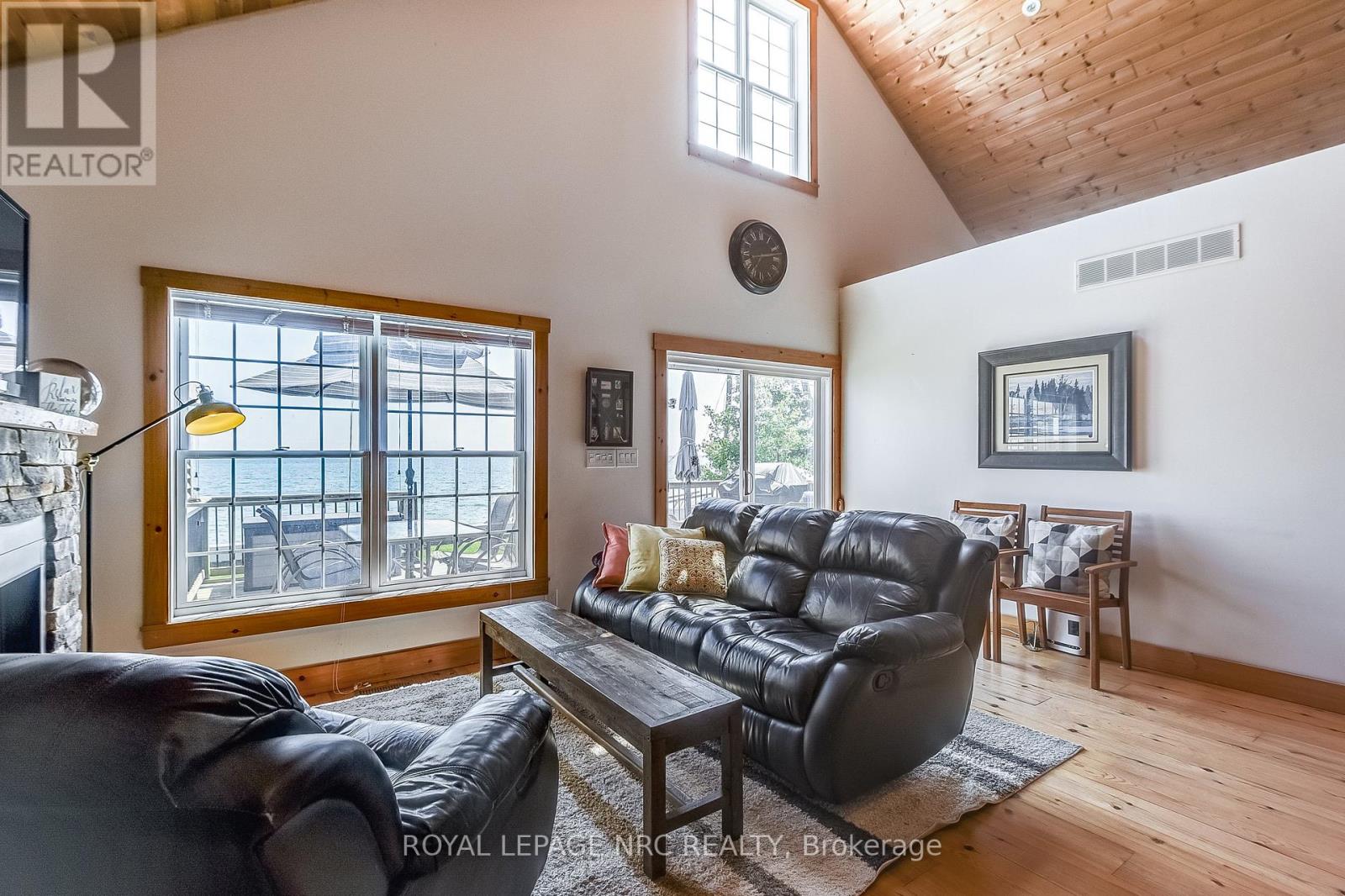 10849 LAKESHORE ROAD W - 12