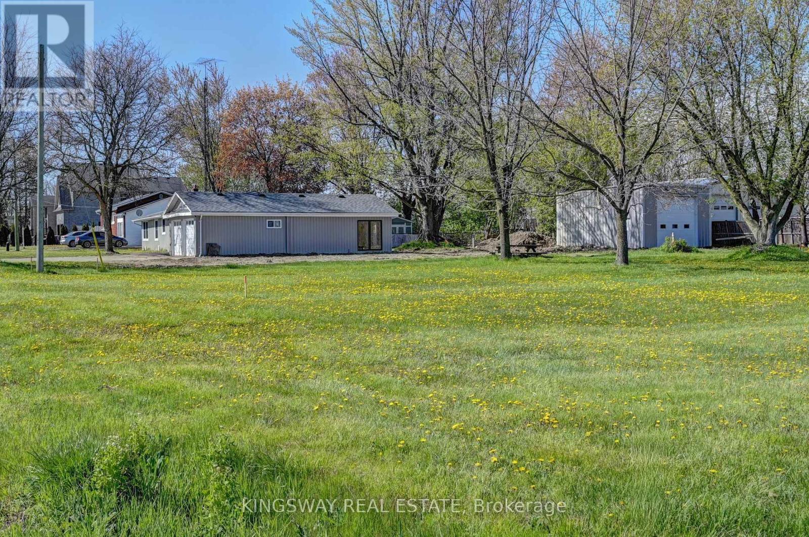 2340 FOUNTAIN STREET N - 3