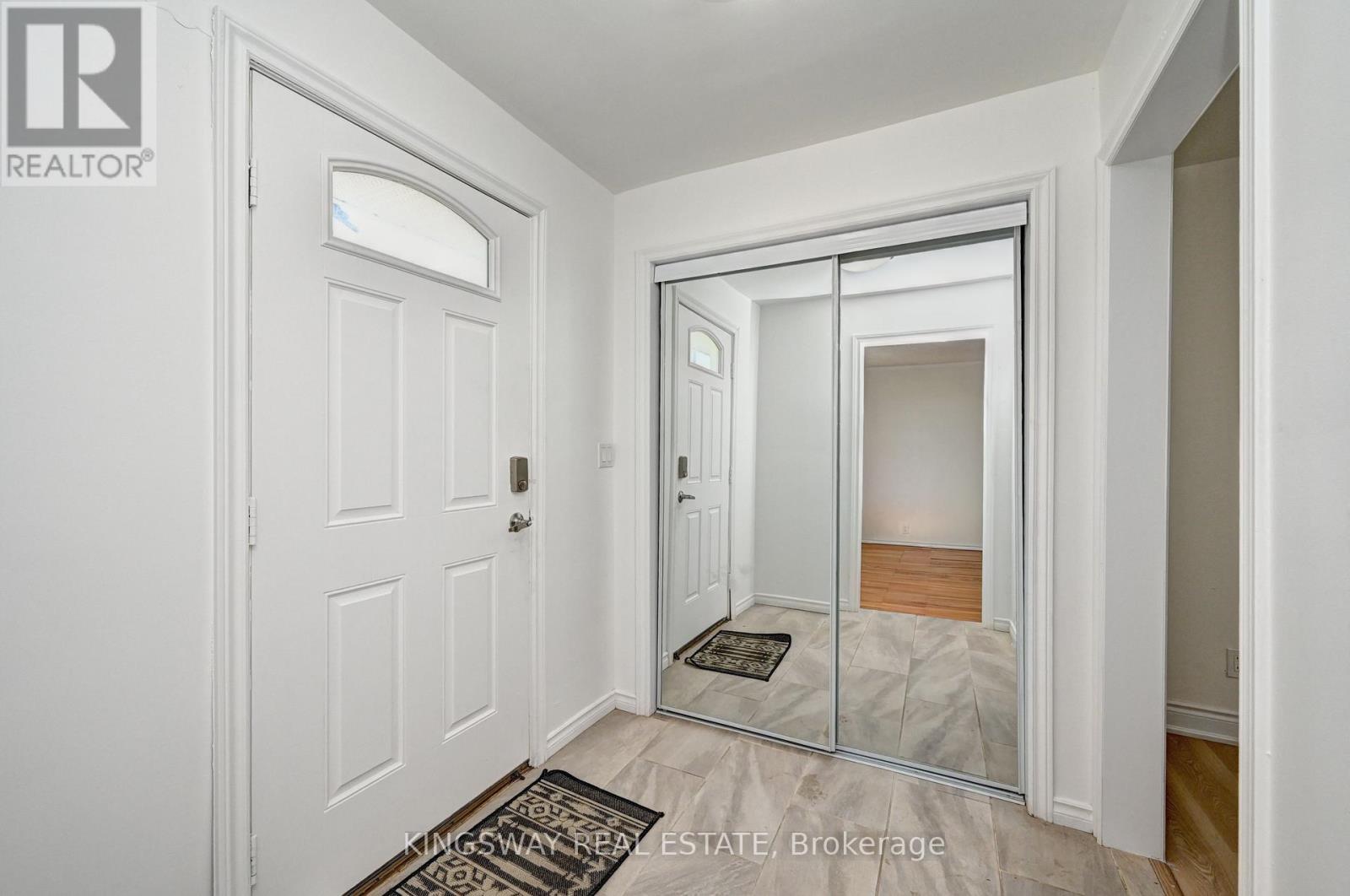 2340 FOUNTAIN STREET N - 6
