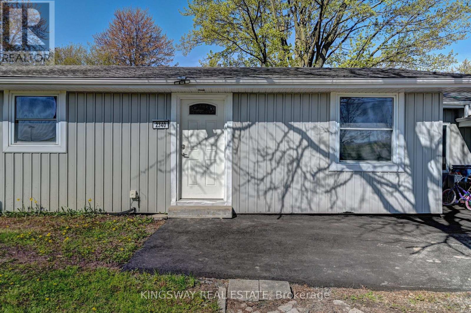 2340 FOUNTAIN STREET N - 5