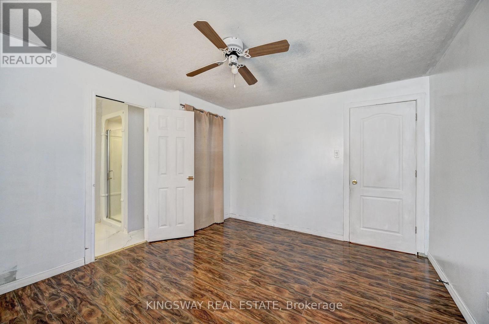2340 FOUNTAIN STREET N - 29
