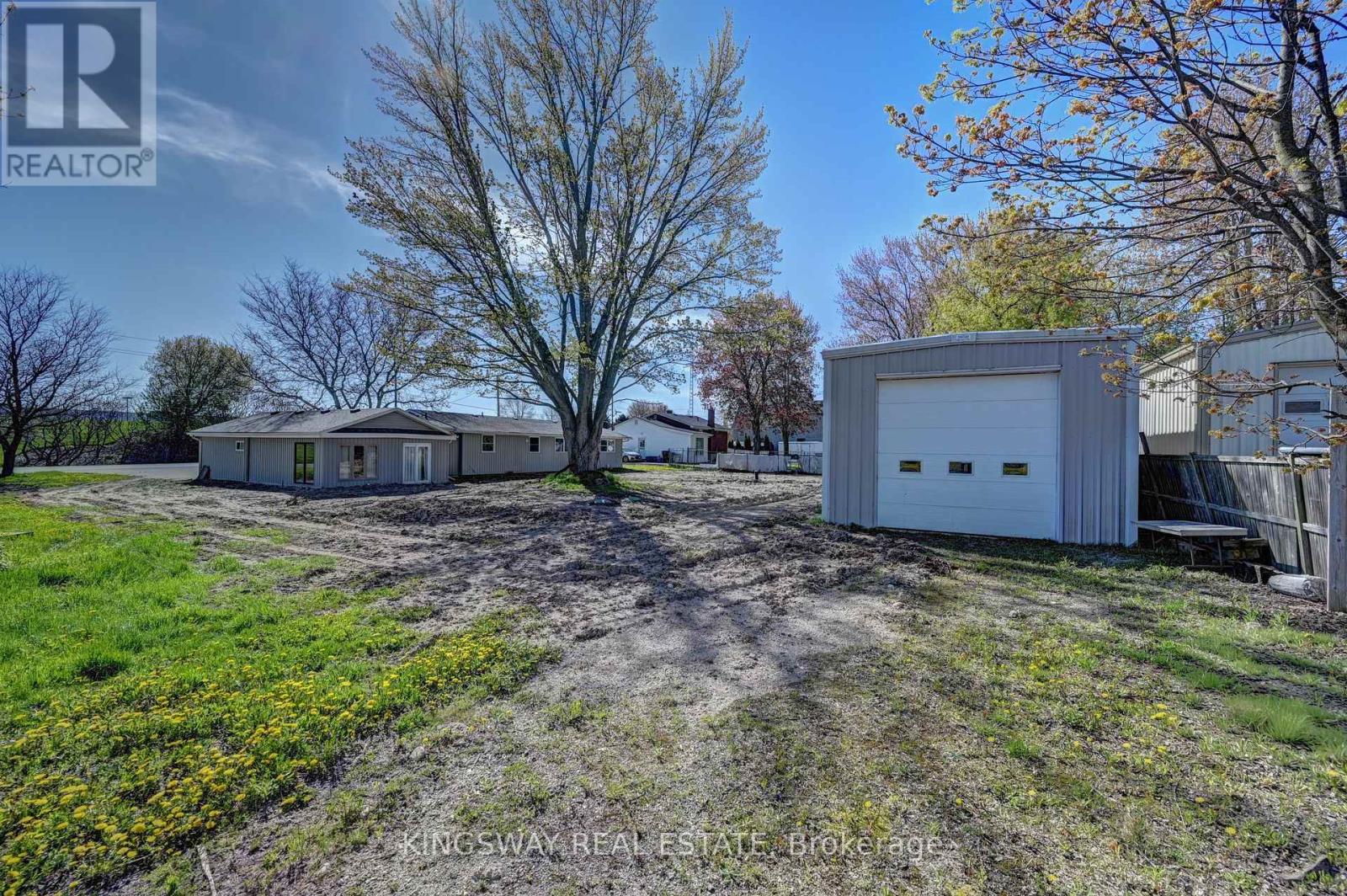 2340 FOUNTAIN STREET N - 4
