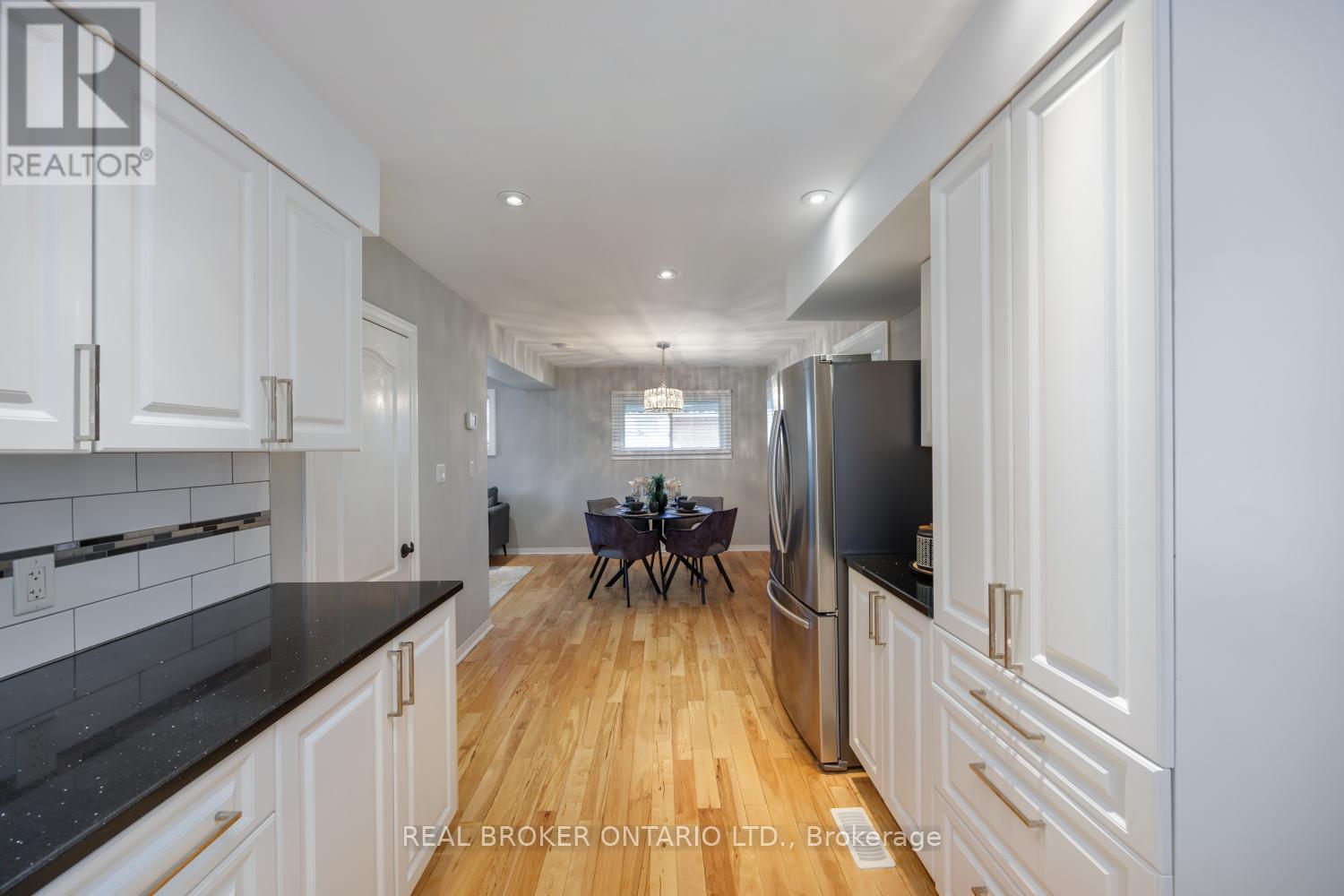 234 OSHAWA BOULEVARD N - 14
