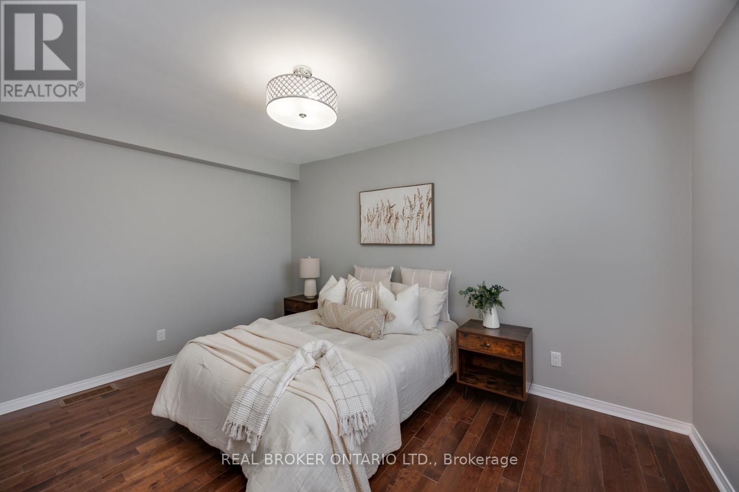 234 OSHAWA BOULEVARD N - 17