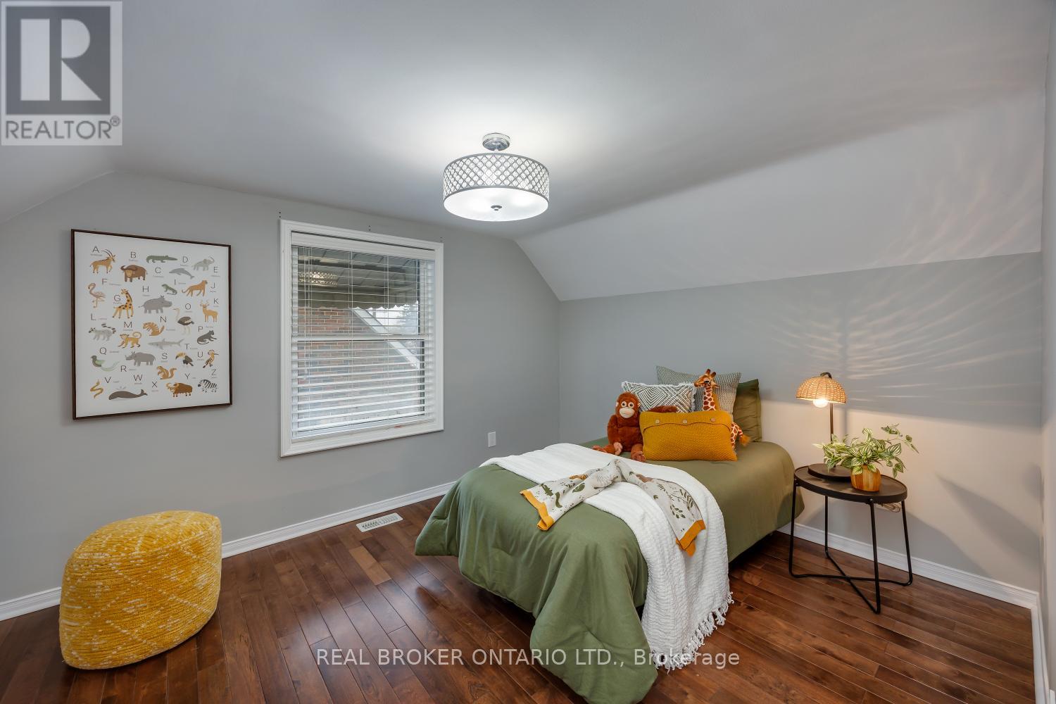 234 OSHAWA BOULEVARD N - 19