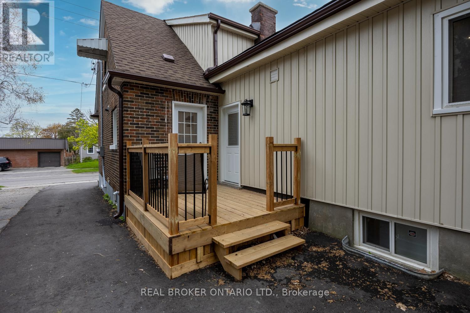 234 OSHAWA BOULEVARD N - 24