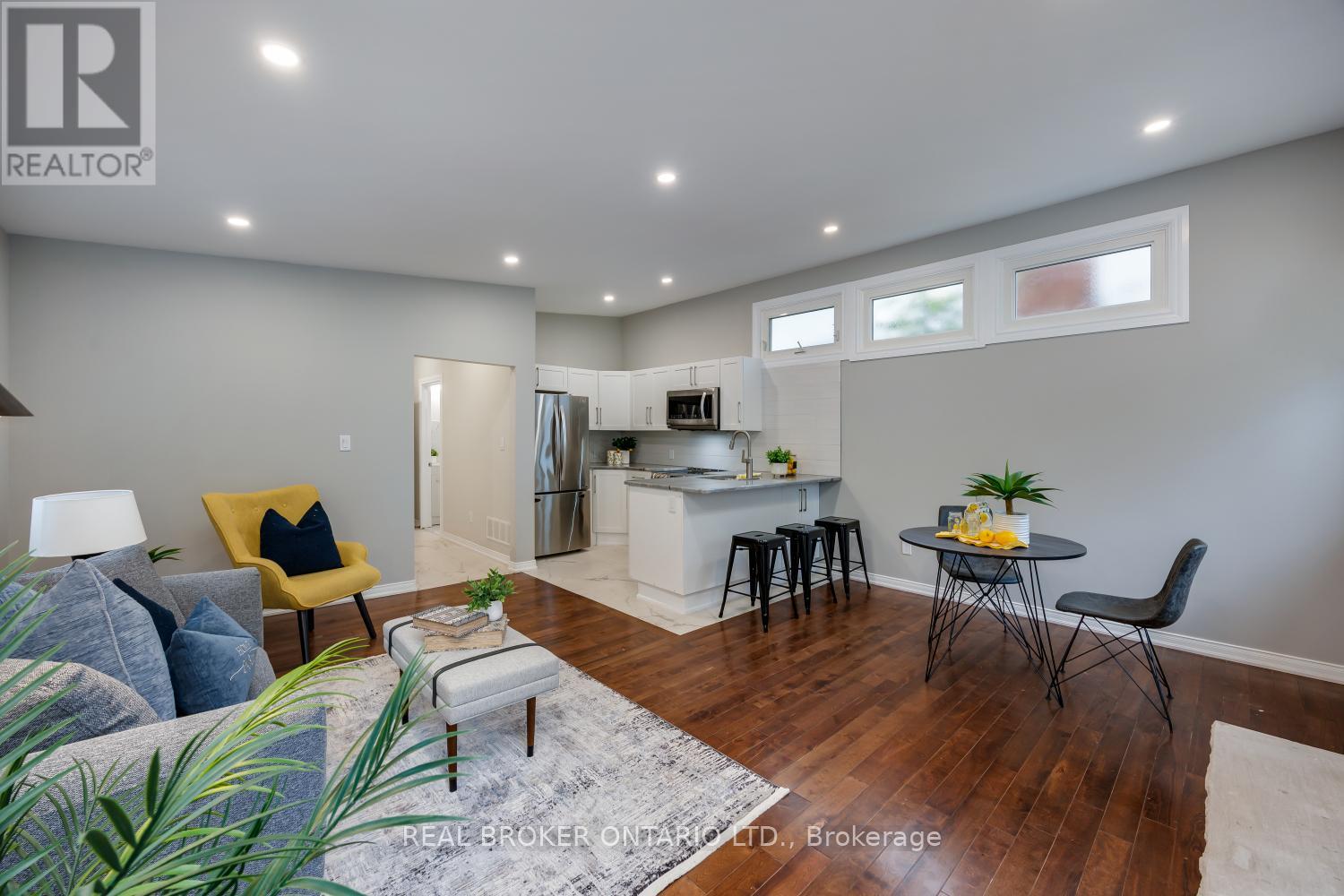 234 OSHAWA BOULEVARD N - 29
