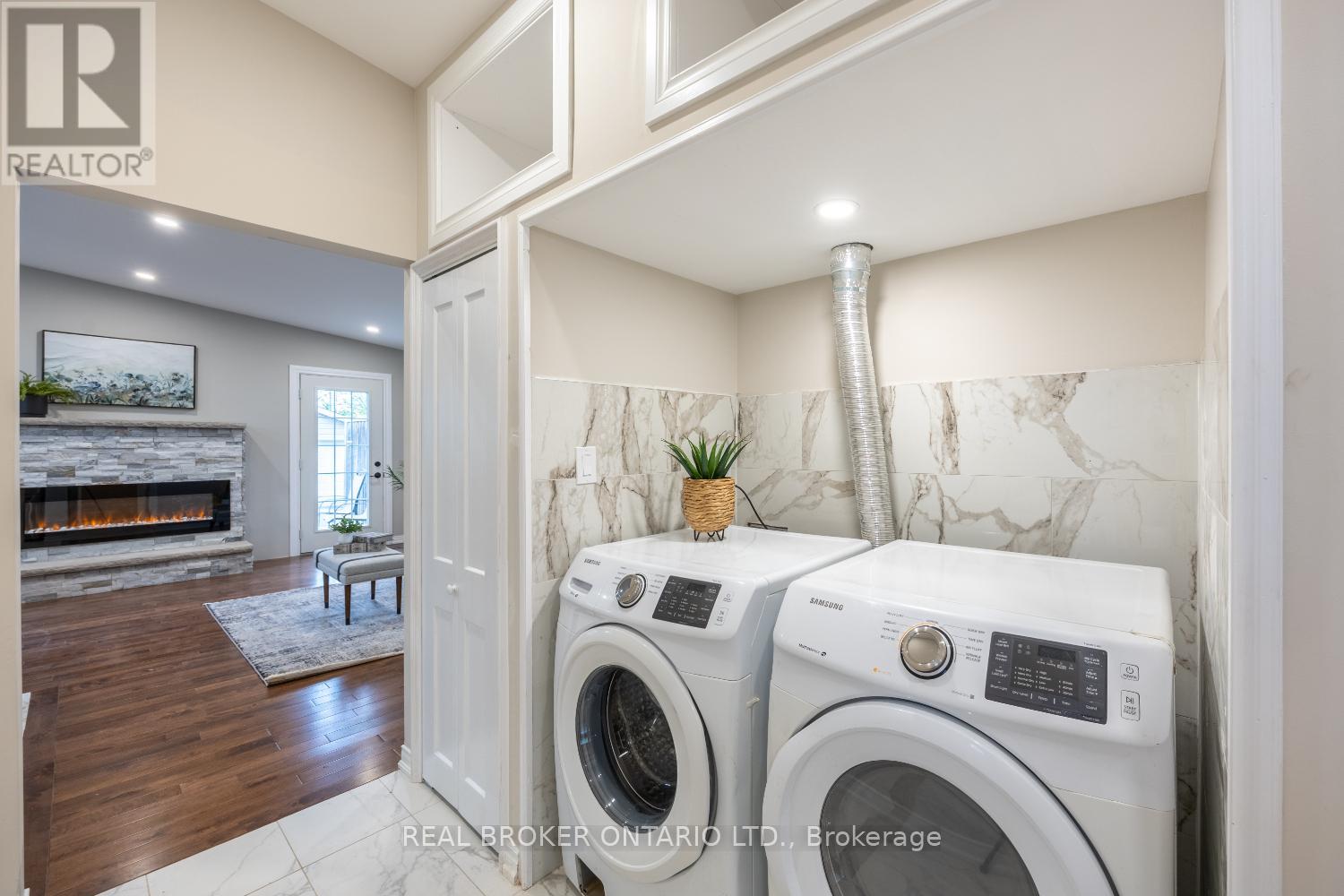 234 OSHAWA BOULEVARD N - 34