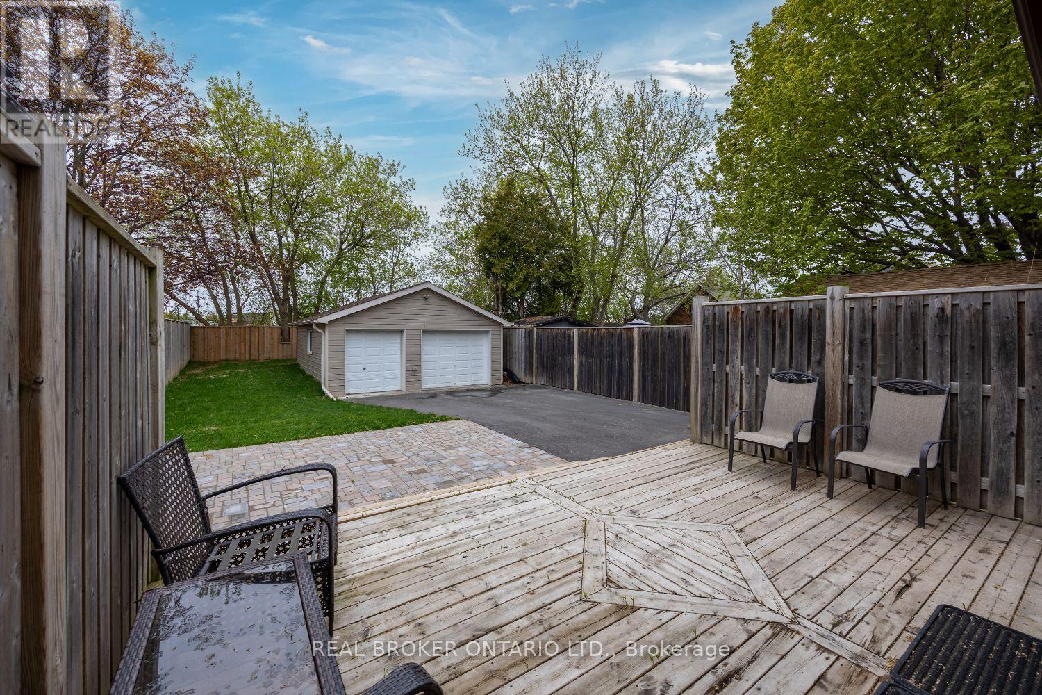 234 OSHAWA BOULEVARD N - 44