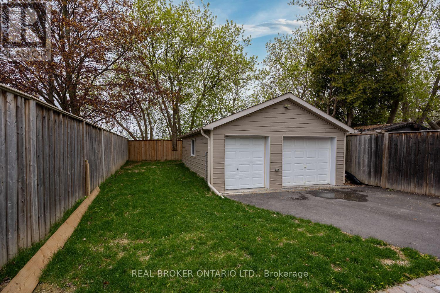 234 OSHAWA BOULEVARD N - 45