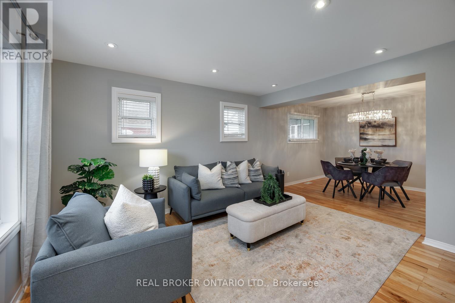 234 OSHAWA BOULEVARD N - 8