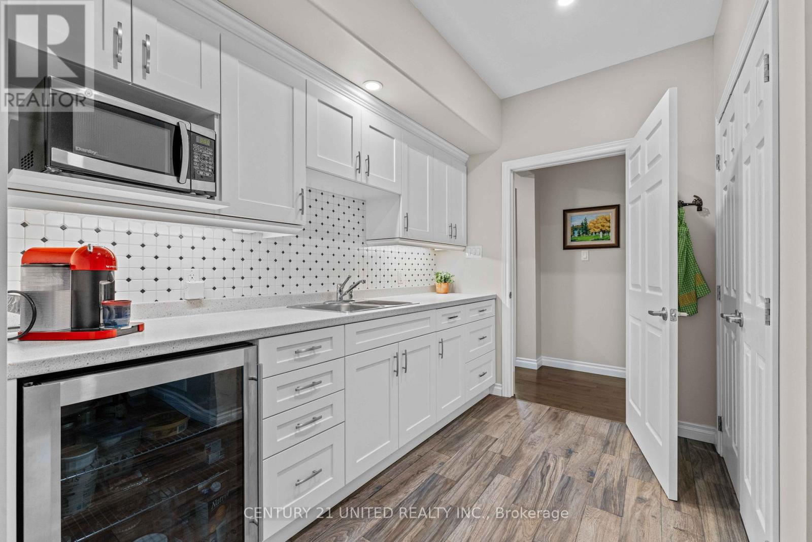 1746 LAKEHURST ROAD - 22