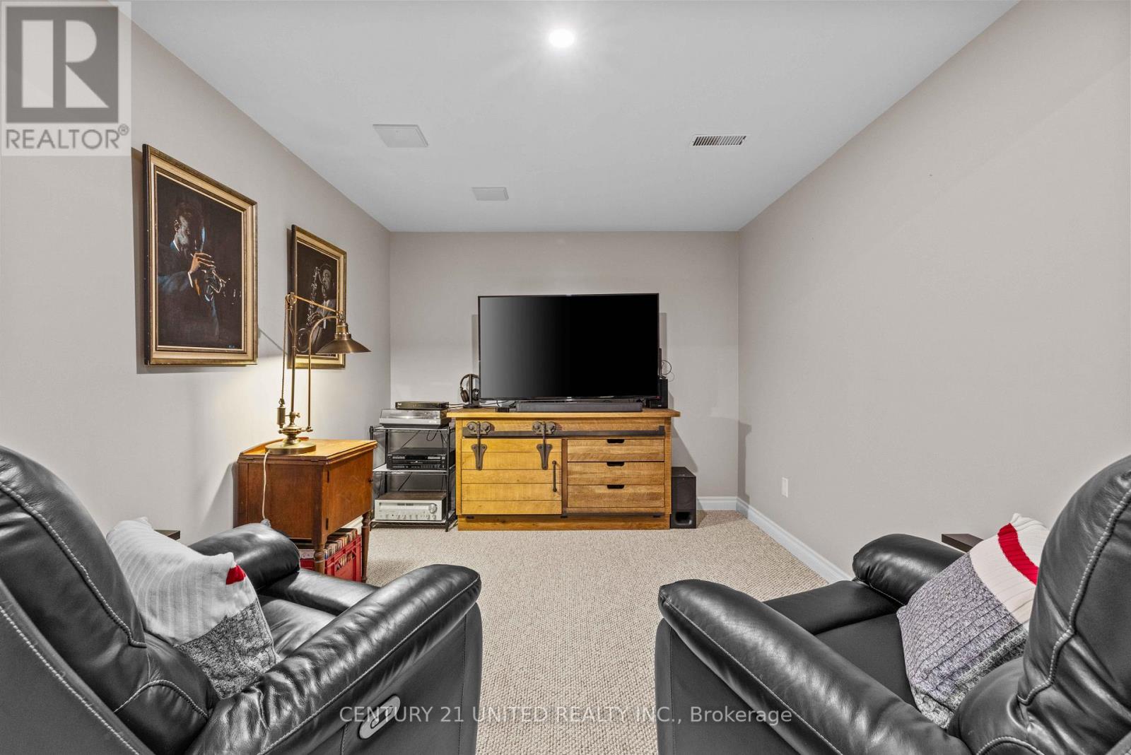 1746 LAKEHURST ROAD - 35