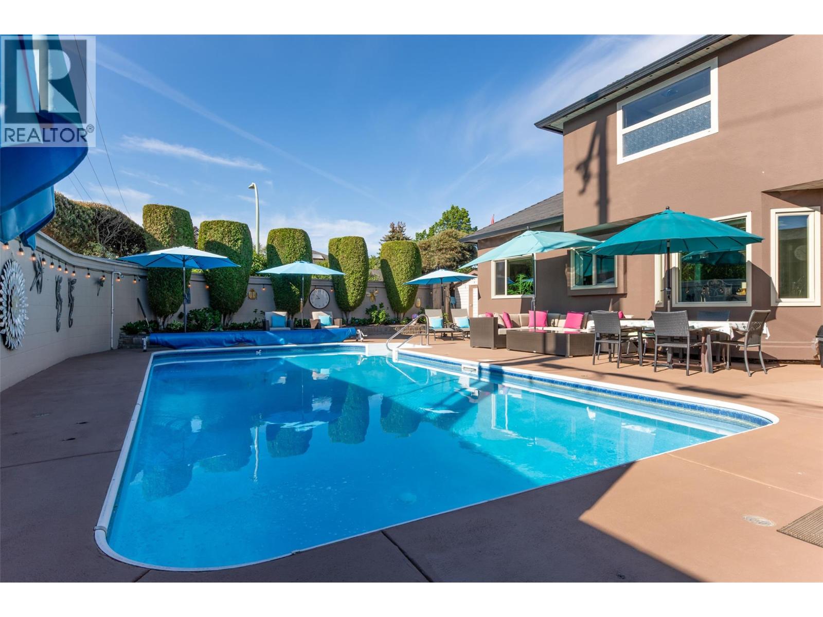 900 Mission Springs Crescent, Kelowna