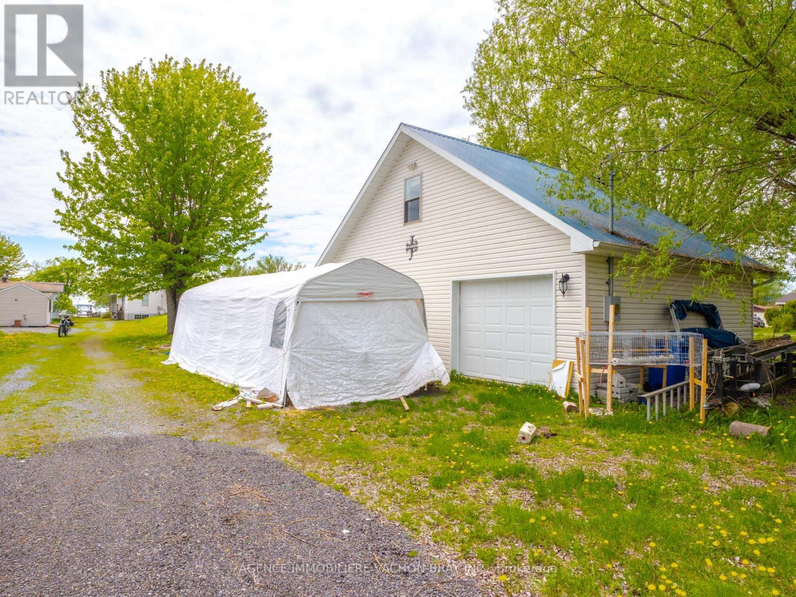 6240 167TH AVENUE - 18