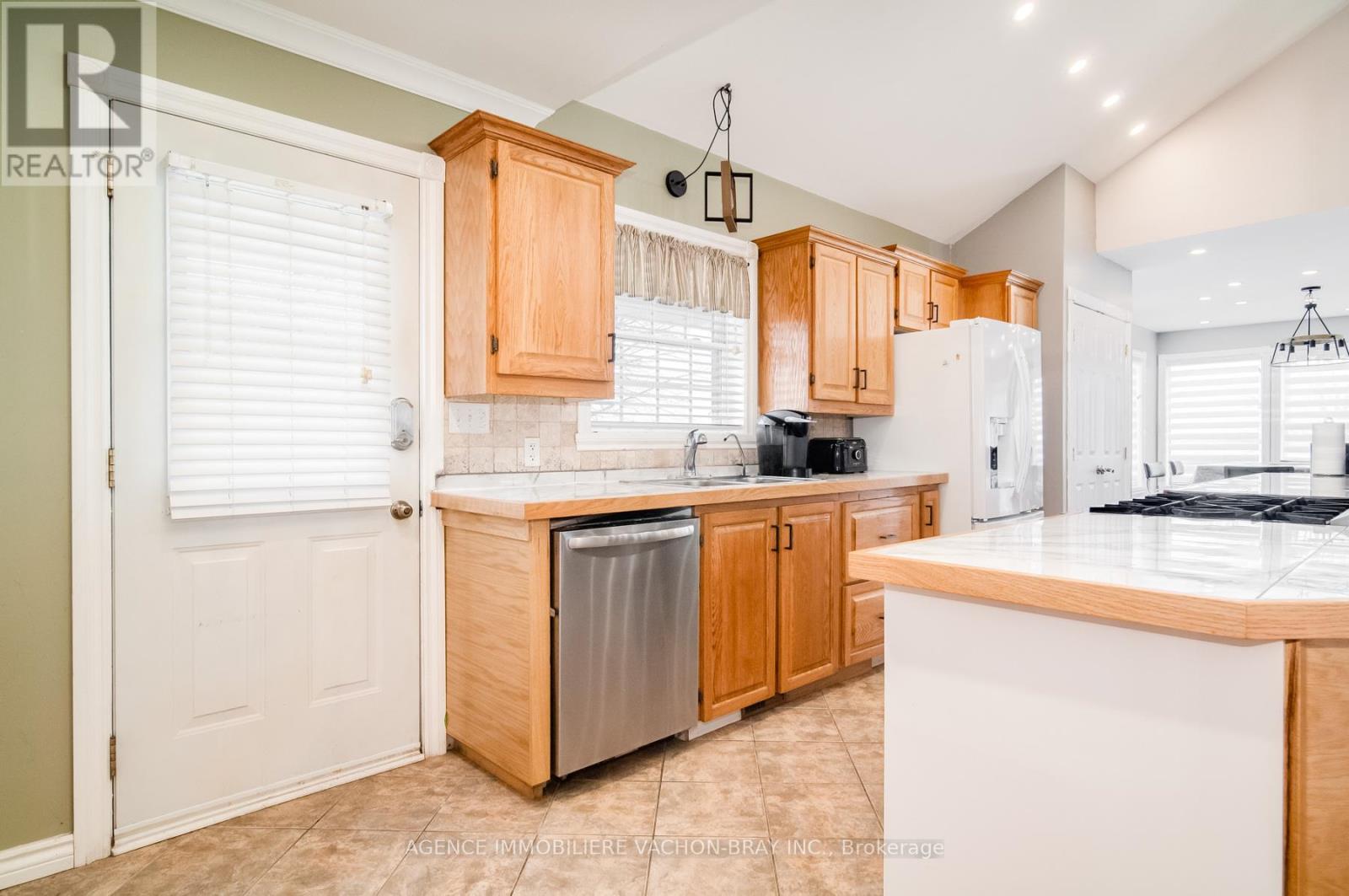 6240 167TH AVENUE - 6