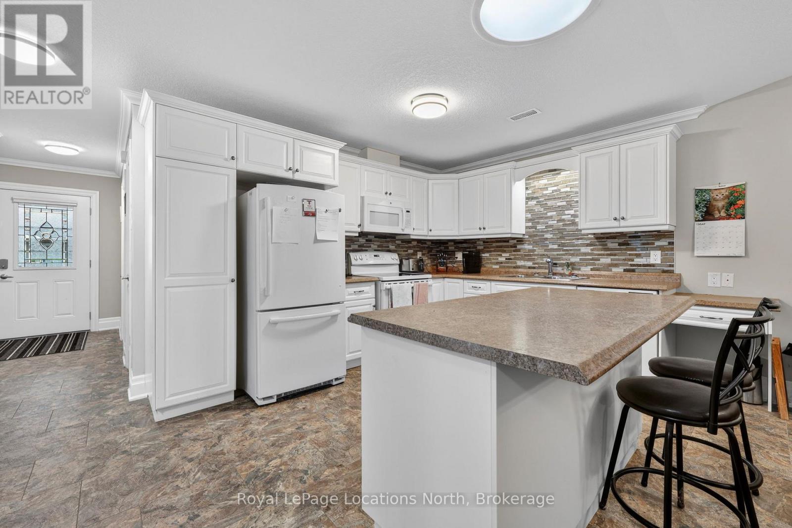 47 CLOVER CRESCENT - Image 11