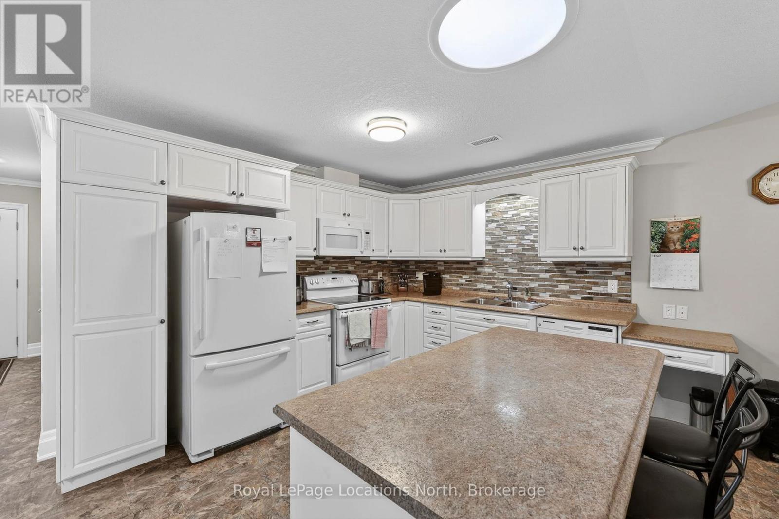 47 CLOVER CRESCENT - Image 13