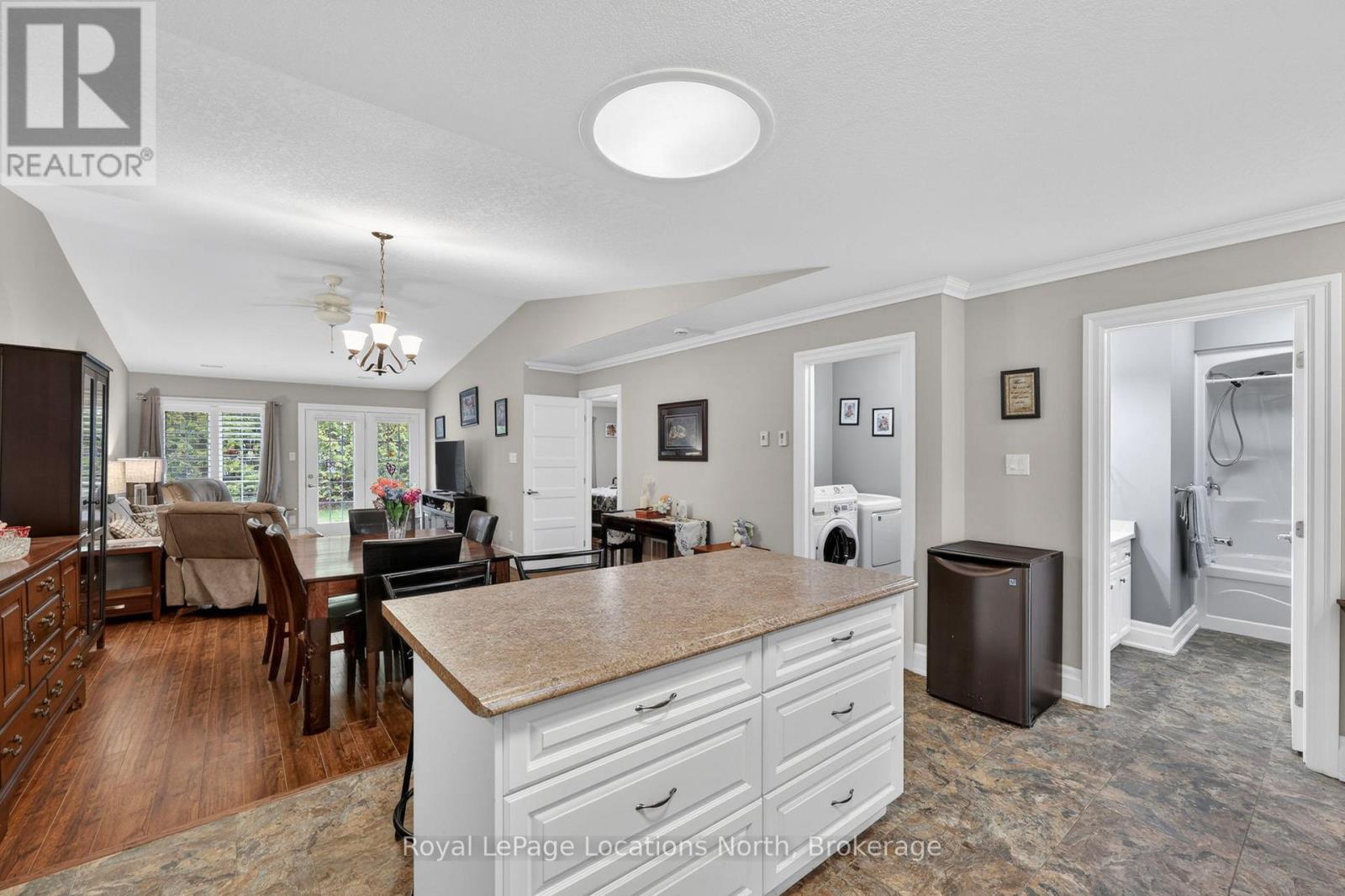 47 CLOVER CRESCENT - Image 14